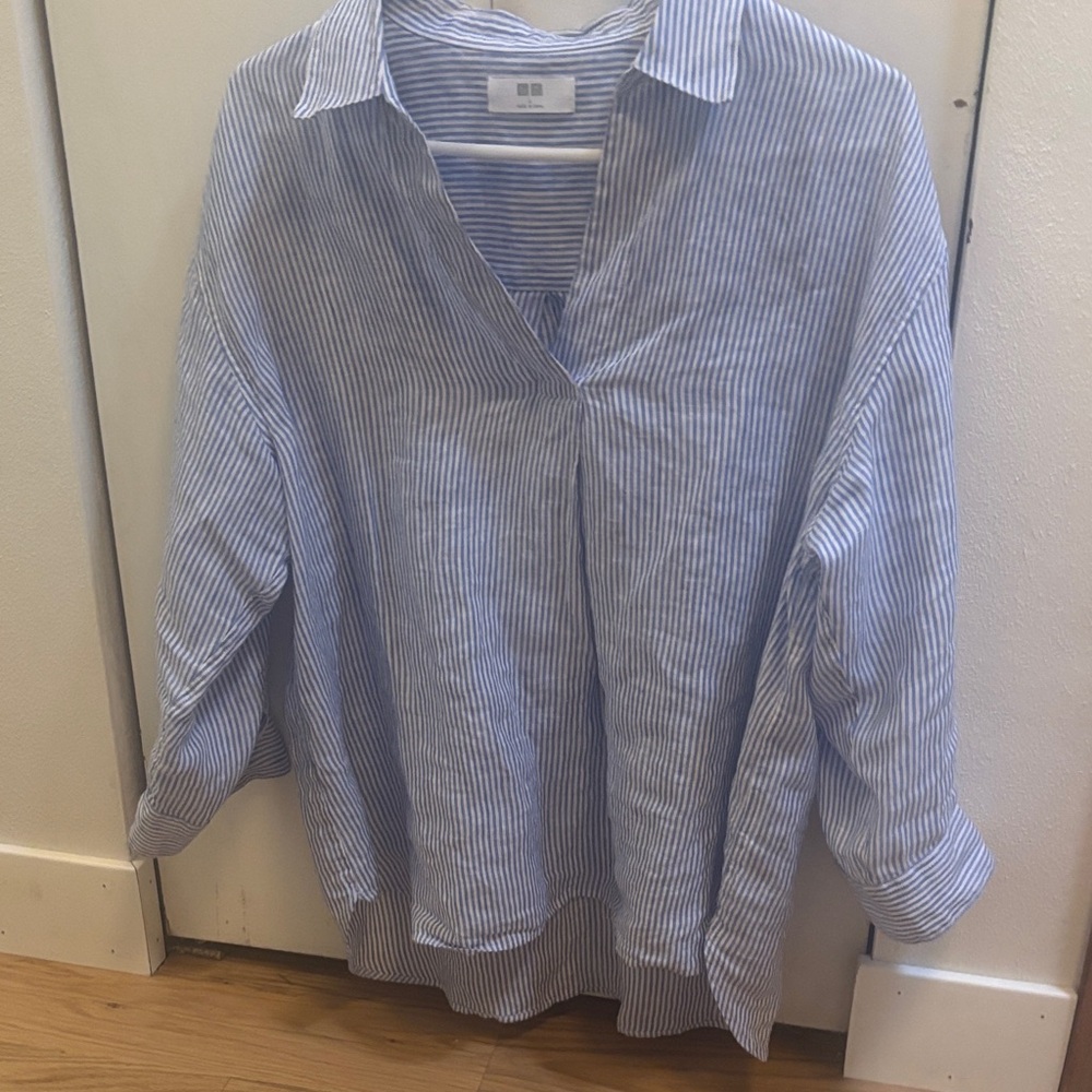 Uniqlo Blue and White Striped Shirt